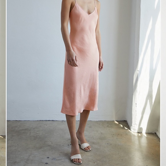 Aritzia Wilfred Only Slip Dress - Picture 4 of 11
